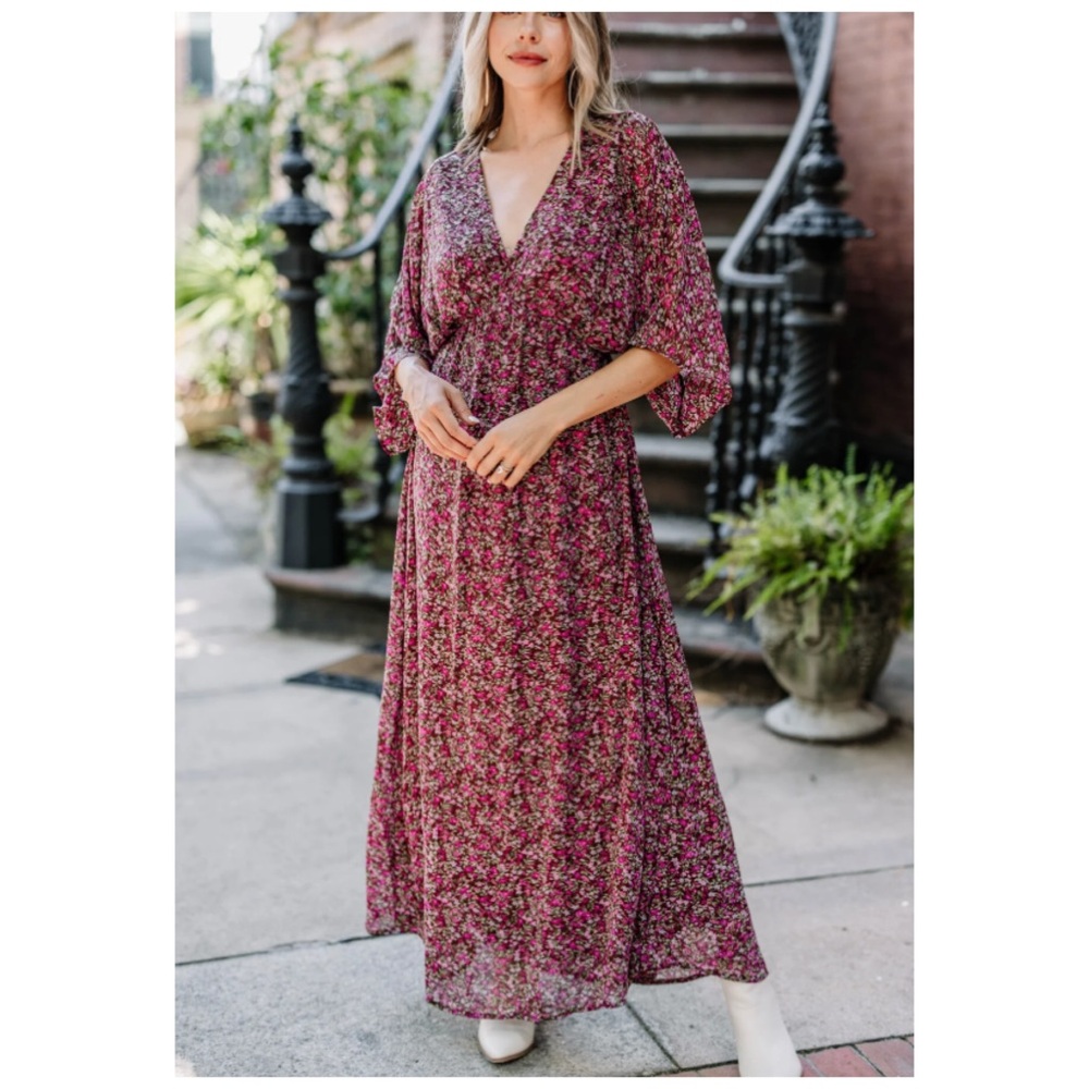 Entro Thinking Of You Burgundy Red
Ditsy Floral Maxi Dress